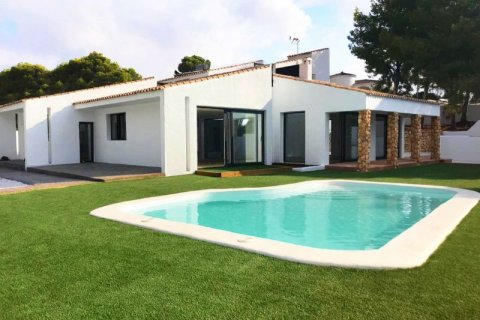 Villa zum Verkauf in Benissa, Alicante, Spanien 5 Schlafzimmer, 420 m2 Nr. 42742 - Foto 3