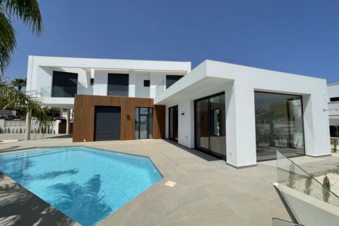Villa zum Verkauf in Calpe, Alicante, Spanien 4 Schlafzimmer, 292 m2 Nr. 41470 - Foto 1