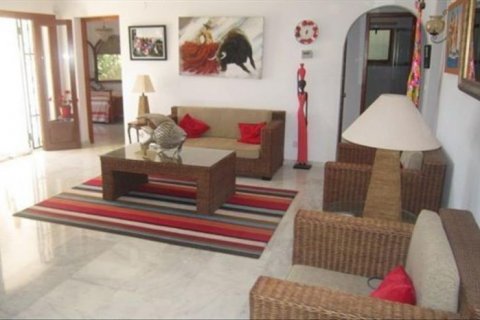 Villa zum Verkauf in Calpe, Alicante, Spanien 4 Schlafzimmer, 415 m2 Nr. 43955 - Foto 7