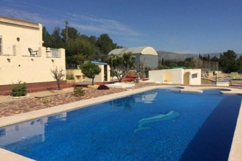 Villa zum Verkauf in Polop, Alicante, Spanien 6 Schlafzimmer, 268 m2 Nr. 45771 - Foto 3