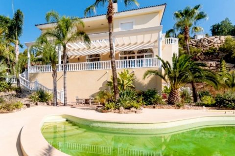 Villa zum Verkauf in Finestrat, Alicante, Spanien 6 Schlafzimmer, 560 m2 Nr. 43863 - Foto 3