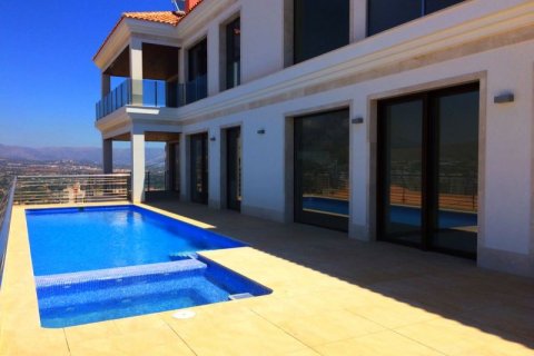 Villa zum Verkauf in Benidorm, Alicante, Spanien 4 Schlafzimmer, 1.02 m2 Nr. 41645 - Foto 1