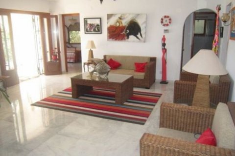 Villa zum Verkauf in Calpe, Alicante, Spanien 4 Schlafzimmer, 415 m2 Nr. 43955 - Foto 6