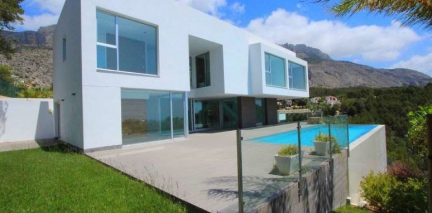 Villa in Altea, Alicante, Spanien 4 Schlafzimmer, 526 m2 Nr. 45505