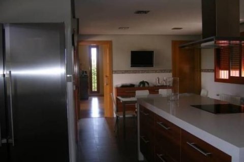 Villa zum Verkauf in El Campello, Alicante, Spanien 6 Schlafzimmer, 700 m2 Nr. 44433 - Foto 8