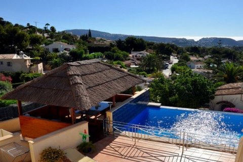 Villa zum Verkauf in Moraira, Alicante, Spanien 5 Schlafzimmer, 280 m2 Nr. 43621 - Foto 8