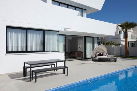 Villa zum Verkauf in Guardamar del Segura, Alicante, Spanien 4 Schlafzimmer, 185 m2 Nr. 44930 - Foto 4