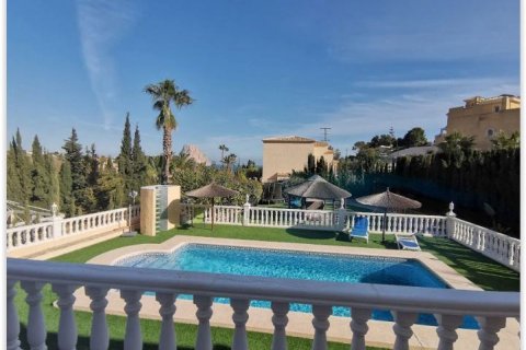 Villa zum Verkauf in Calpe, Alicante, Spanien 5 Schlafzimmer, 193 m2 Nr. 42803 - Foto 8