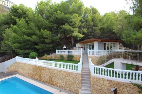 Villa zum Verkauf in Altea, Alicante, Spanien 7 Schlafzimmer, 370 m2 Nr. 43599 - Foto 2