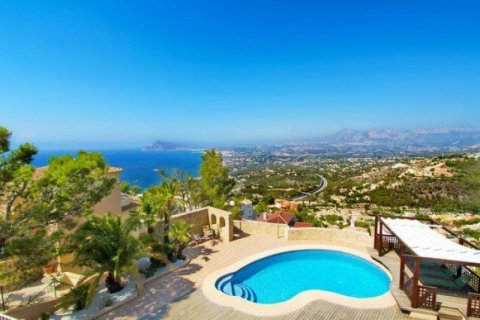 Villa zum Verkauf in Altea, Alicante, Spanien 5 Schlafzimmer, 400 m2 Nr. 45597 - Foto 1