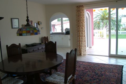 Villa zum Verkauf Empuriabrava, Girona, Spanien 4 Schlafzimmer, 350 m2 Nr. 41404 - Foto 5