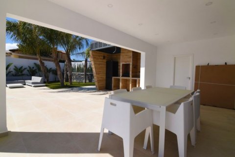 Villa zum Verkauf in Calpe, Alicante, Spanien 6 Schlafzimmer, 280 m2 Nr. 42907 - Foto 5