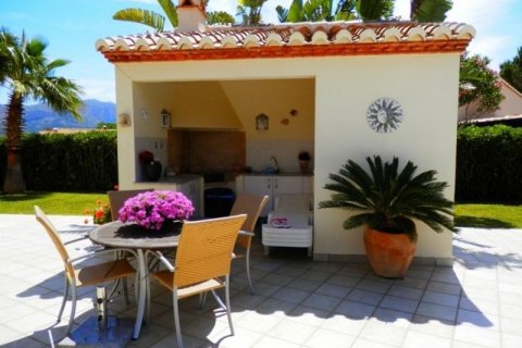 Villa zum Verkauf in Denia, Alicante, Spanien 3 Schlafzimmer, 234 m2 Nr. 45503 - Foto 9