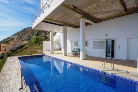 Villa zum Verkauf in Calpe, Alicante, Spanien 3 Schlafzimmer, 232 m2 Nr. 45330 - Foto 1