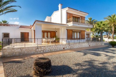 Villa zum Verkauf in Alfaz del Pi, Alicante, Spanien 4 Schlafzimmer, 376 m2 Nr. 43774 - Foto 4