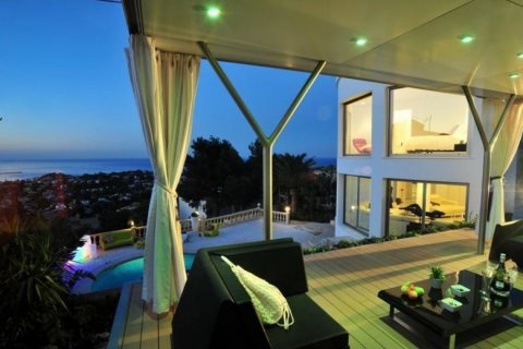 Villa zum Verkauf in Denia, Alicante, Spanien 3 Schlafzimmer, 250 m2 Nr. 44902 - Foto 4