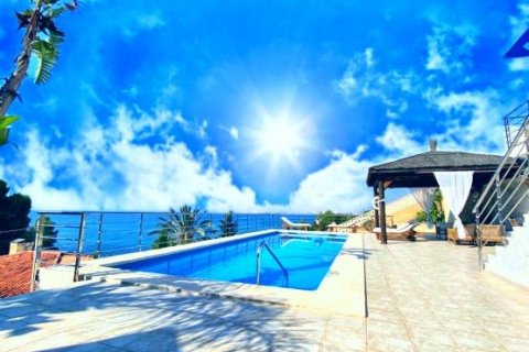Villa zum Verkauf in Alicante, Spanien 5 Schlafzimmer, 484 m2 Nr. 41654 - Foto 1