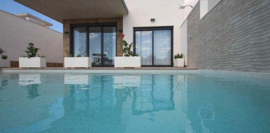 Villa in Villamartin, Alicante, Spanien 2 Schlafzimmer, 92 m2 Nr. 43325