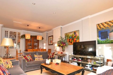 Villa zum Verkauf Alicante, Spanien 6 Schlafzimmer, 450 m2 Nr. 41911 - Foto 8