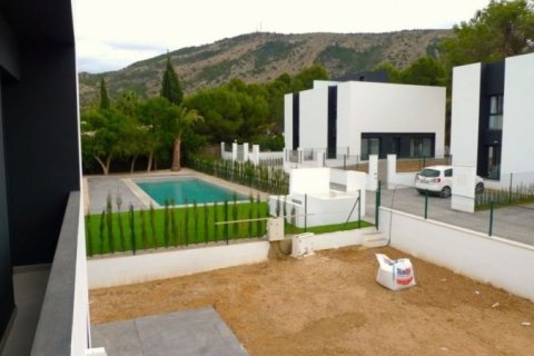 Villa zum Verkauf in Albir, Alicante, Spanien 3 Schlafzimmer, 153 m2 Nr. 46024 - Foto 7