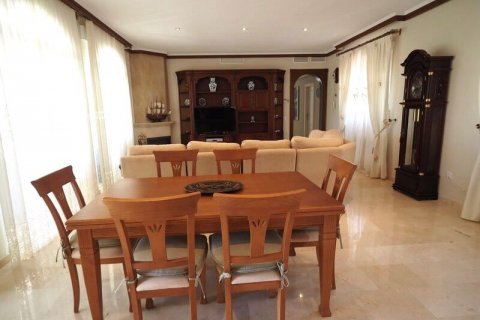 Villa zum Verkauf in El Campello, Alicante, Spanien 4 Schlafzimmer, 400 m2 Nr. 42817 - Foto 6