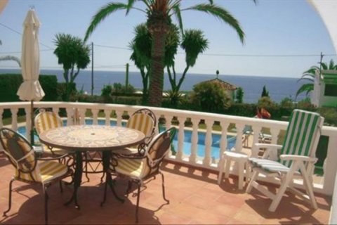 Villa zum Verkauf in Calpe, Alicante, Spanien 4 Schlafzimmer, 415 m2 Nr. 43955 - Foto 3
