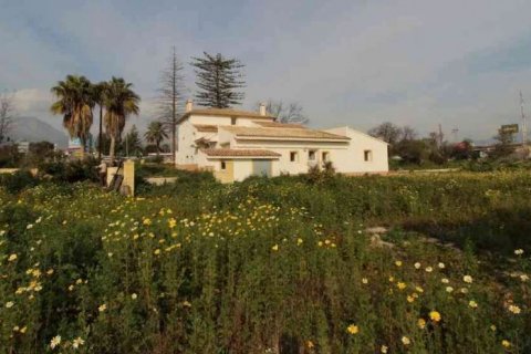 Land zum Verkauf in Benidorm, Alicante, Spanien 7 Schlafzimmer, 711 m2 Nr. 44064 - Foto 2