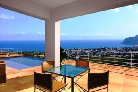 Villa zum Verkauf in Benissa, Alicante, Spanien 3 Schlafzimmer, 200 m2 Nr. 43352 - Foto 2