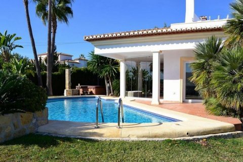 Villa zum Verkauf in Javea, Alicante, Spanien 3 Schlafzimmer, 250 m2 Nr. 45280 - Foto 3