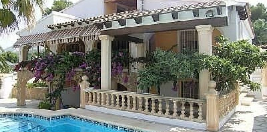 Villa in Moraira, Alicante, Spanien 7 Schlafzimmer, 415 m2 Nr. 43719