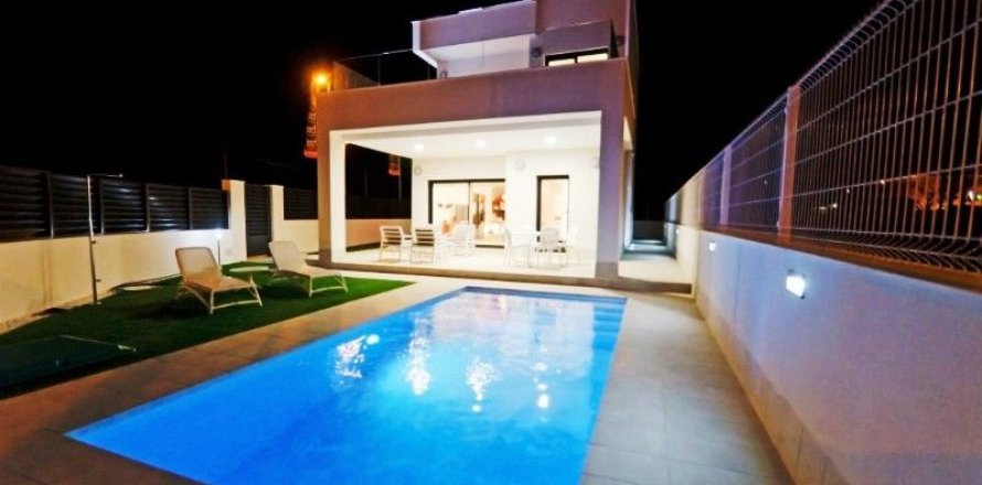 Villa in Guardamar del Segura, Alicante, Spanien 3 Schlafzimmer, 116 m2 Nr. 43185