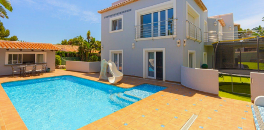 Villa in Javea, Alicante, Spanien 6 Schlafzimmer, 420 m2 Nr. 41689