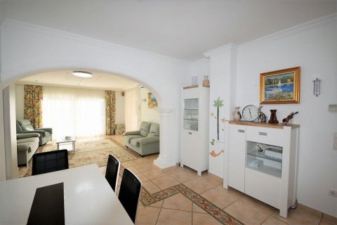 Villa zum Verkauf in Calpe, Alicante, Spanien 5 Schlafzimmer, 350 m2 Nr. 41531 - Foto 7
