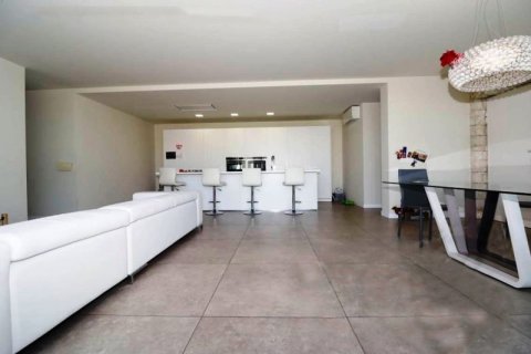 Villa zum Verkauf in Alfaz del Pi, Alicante, Spanien 3 Schlafzimmer, 246 m2 Nr. 43107 - Foto 8