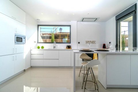 Villa zum Verkauf in Santa Pola, Alicante, Spanien 3 Schlafzimmer, 247 m2 Nr. 43516 - Foto 9