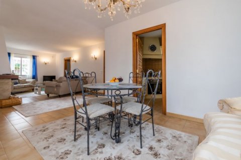 Villa zum Verkauf in Alfaz del Pi, Alicante, Spanien 4 Schlafzimmer, 240 m2 Nr. 42174 - Foto 9