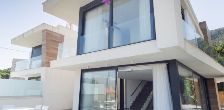 Villa in Alfaz del Pi, Alicante, Spanien 3 Schlafzimmer, 407 m2 Nr. 44149