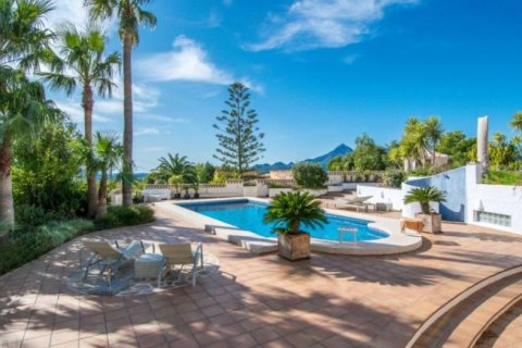 Villa zum Verkauf in Altea, Alicante, Spanien 6 Schlafzimmer, 275 m2 Nr. 42761 - Foto 3