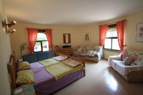 Villa zum Verkauf in Calpe, Alicante, Spanien 4 Schlafzimmer, 240 m2 Nr. 45623 - Foto 9
