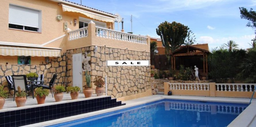 Villa in La Nucia, Alicante, Spanien 3 Schlafzimmer, 151 m2 Nr. 44484