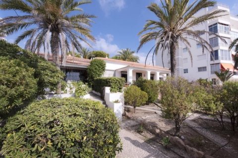 Villa zum Verkauf in Altea, Alicante, Spanien 6 Schlafzimmer, 400 m2 Nr. 44137 - Foto 7