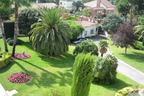 Villa zum Verkauf Barcelona, Spanien 3 Schlafzimmer, 420 m2 Nr. 41460 - Foto 8