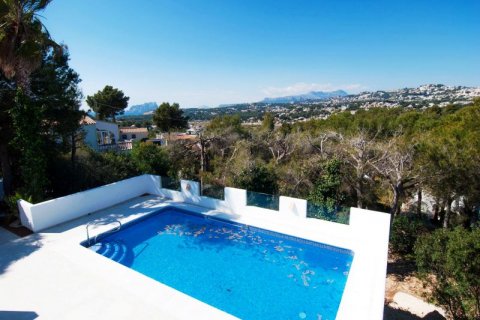 Villa zum Verkauf in Moraira, Alicante, Spanien 4 Schlafzimmer, 200 m2 Nr. 43578 - Foto 2