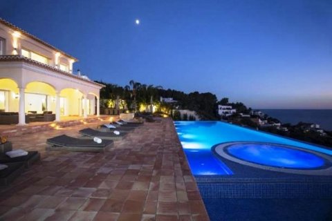 Villa zum Verkauf in Benissa, Alicante, Spanien 6 Schlafzimmer, 898 m2 Nr. 45516 - Foto 1
