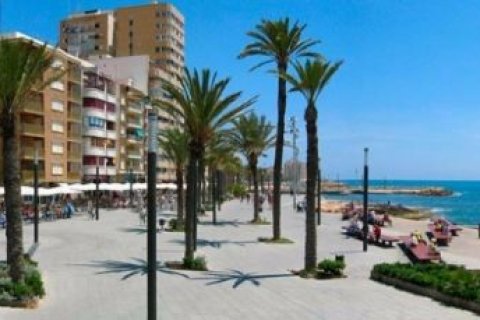 Penthäuser zum Verkauf in Torrevieja, Alicante, Spanien 2 Schlafzimmer, 68 m2 Nr. 46081 - Foto 8