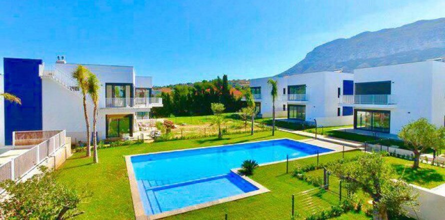 Villa in Denia, Alicante, Spanien 4 Schlafzimmer, 260 m2 Nr. 43125