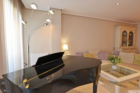 Villa zum Verkauf in Alicante, Spanien 5 Schlafzimmer, 490 m2 Nr. 44776 - Foto 5