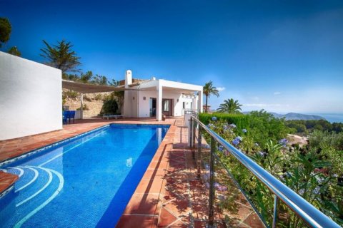 Villa zum Verkauf in Moraira, Alicante, Spanien 4 Schlafzimmer, 312 m2 Nr. 43768 - Foto 1