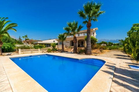 Villa zum Verkauf in Alfaz del Pi, Alicante, Spanien 5 Schlafzimmer, 348 m2 Nr. 42158 - Foto 2