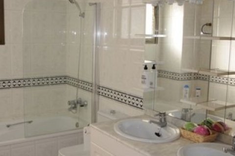 Villa zum Verkauf in Alicante, Spanien 6 Schlafzimmer, 380 m2 Nr. 45691 - Foto 9